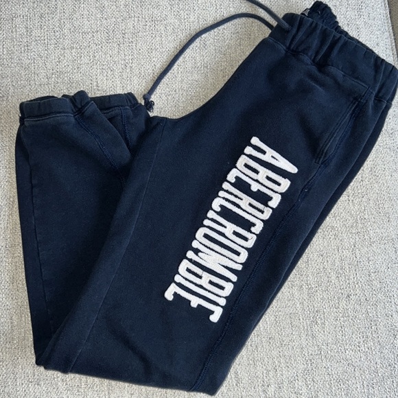 Abercrombie and Fitch Joggers - Picture 2 of 6